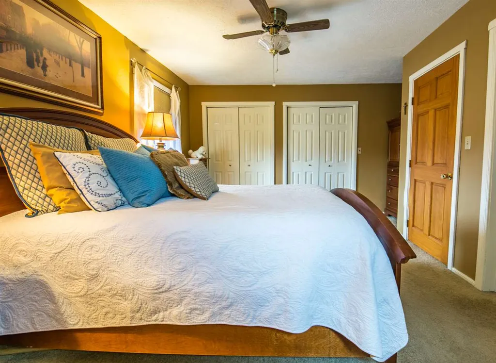 27 Bobolink Circle Essex VT 05452
