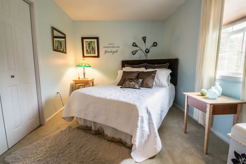 27 Bobolink Circle Essex VT 05452