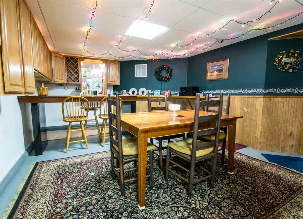 27 Bobolink Circle Essex VT 05452