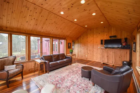 6 Surrey Lane Durham NH 03824