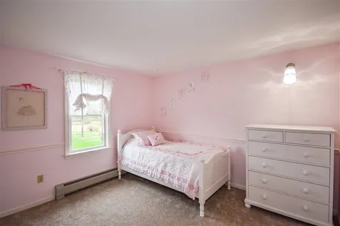 6 Surrey Lane Durham NH 03824