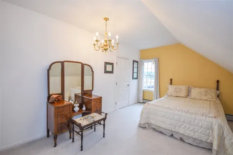 6 Surrey Lane Durham NH 03824