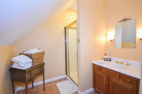 6 Surrey Lane Durham NH 03824