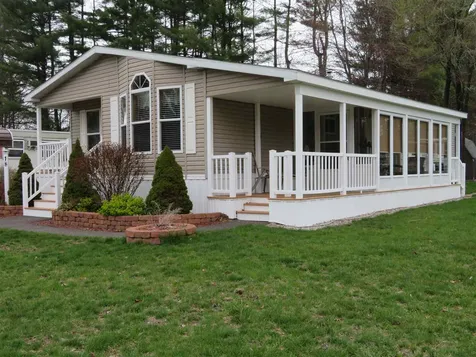 18 Rex Drive Concord NH 03303