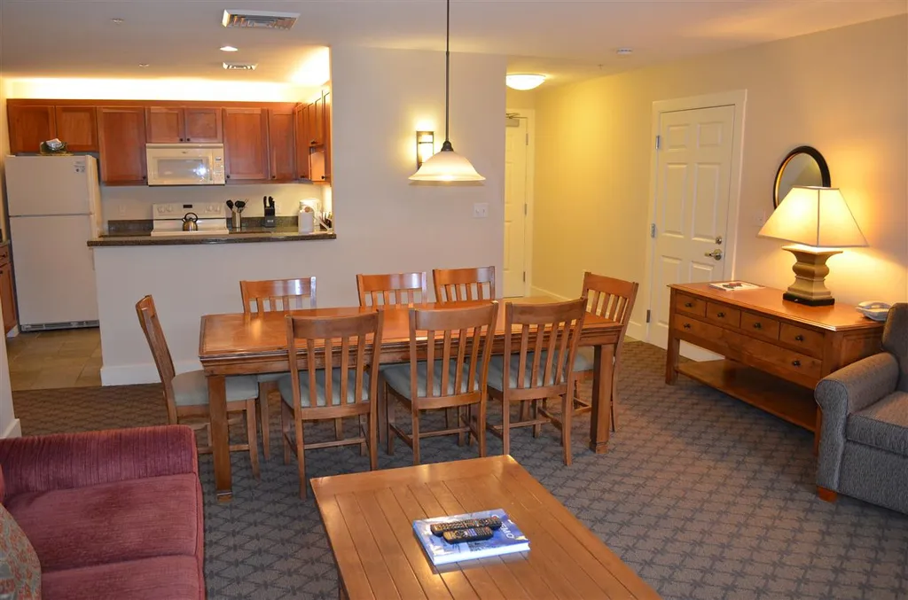 705/707 Qtr. Iv Adams House Road Ludlow VT 05149