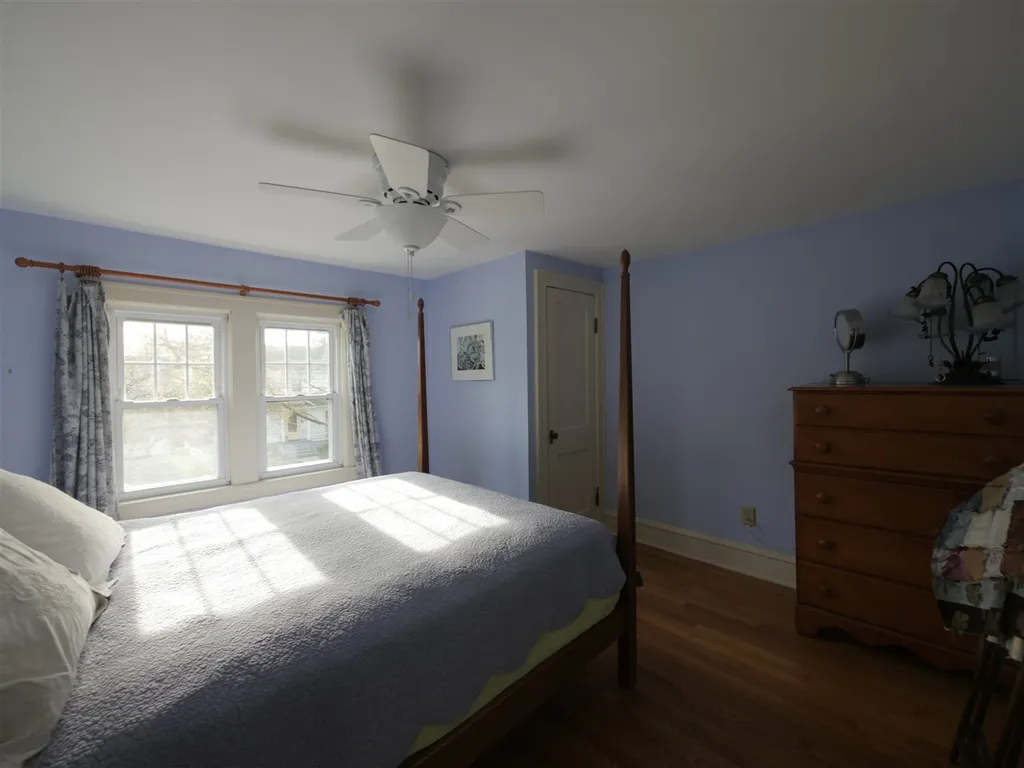 102 Charlotte Street Burlington VT 05401