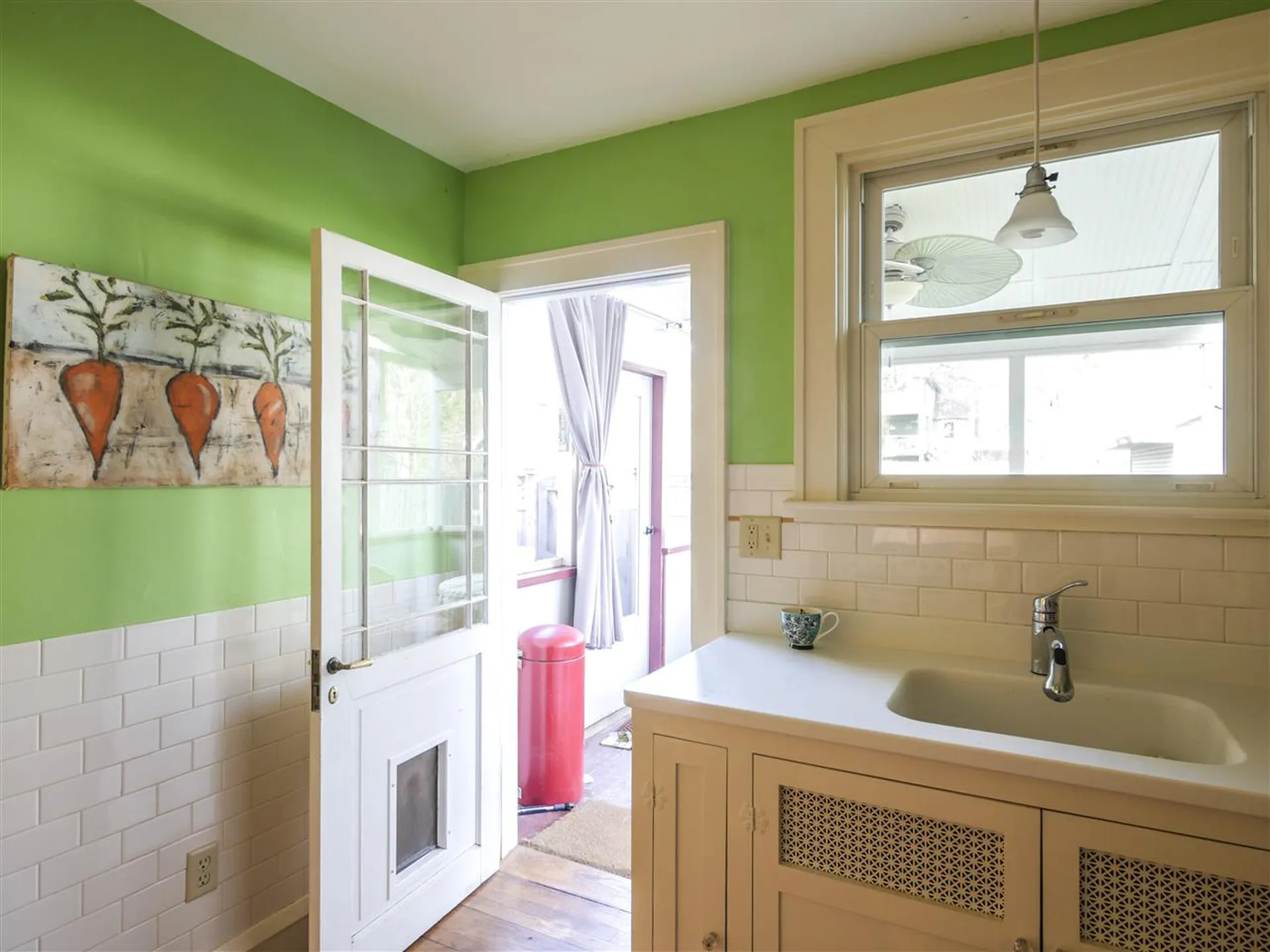 102 Charlotte Street Burlington VT 05401