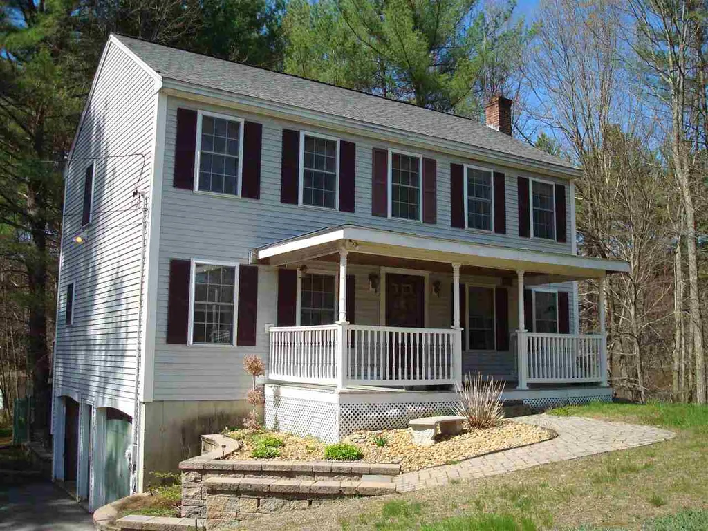 9 Henry Court Raymond NH 03077