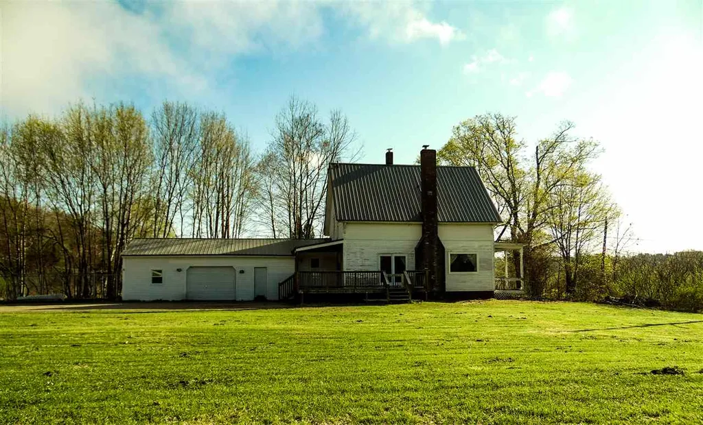 34 Nelson Street Franklin NH 03235