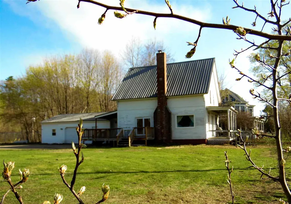 34 Nelson Street Franklin NH 03235