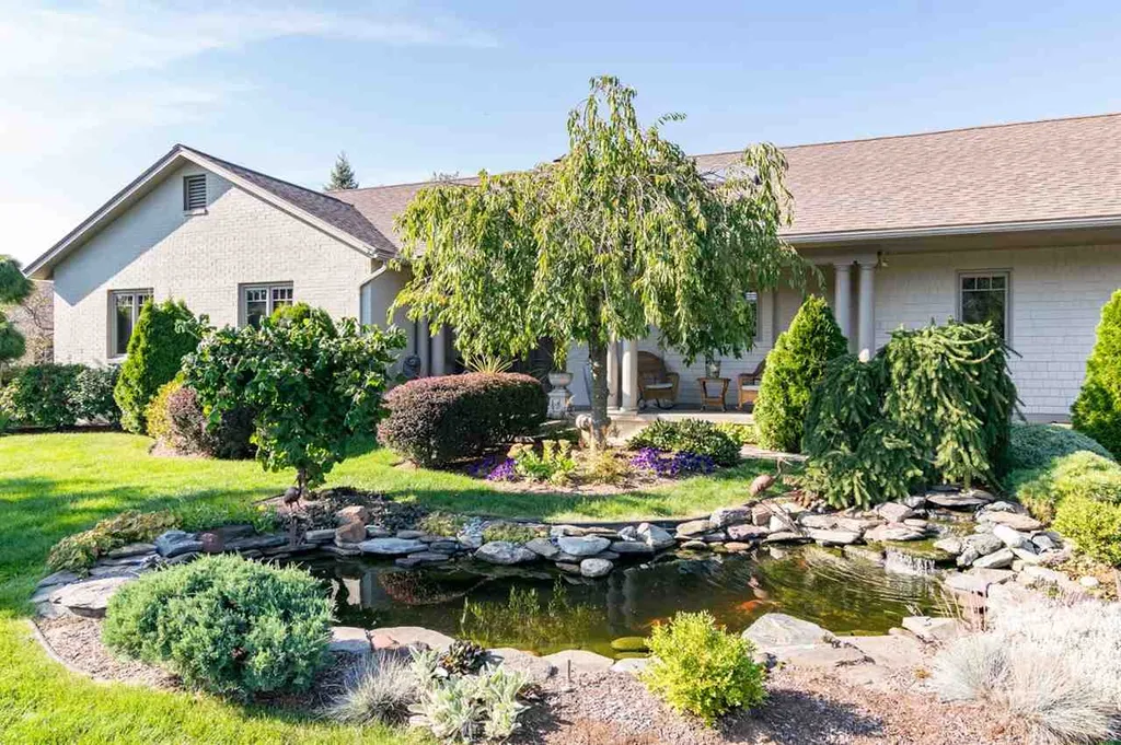 570 South Bay Circle Colchester VT 05446