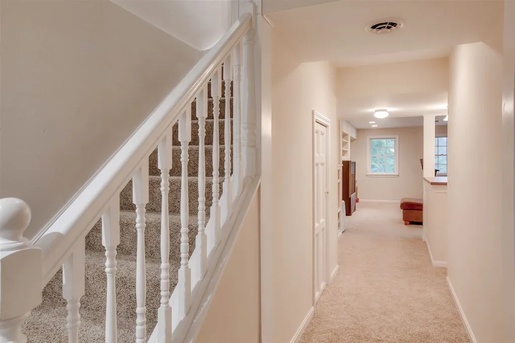 20 Deerwood Drive Wilmot NH 03287