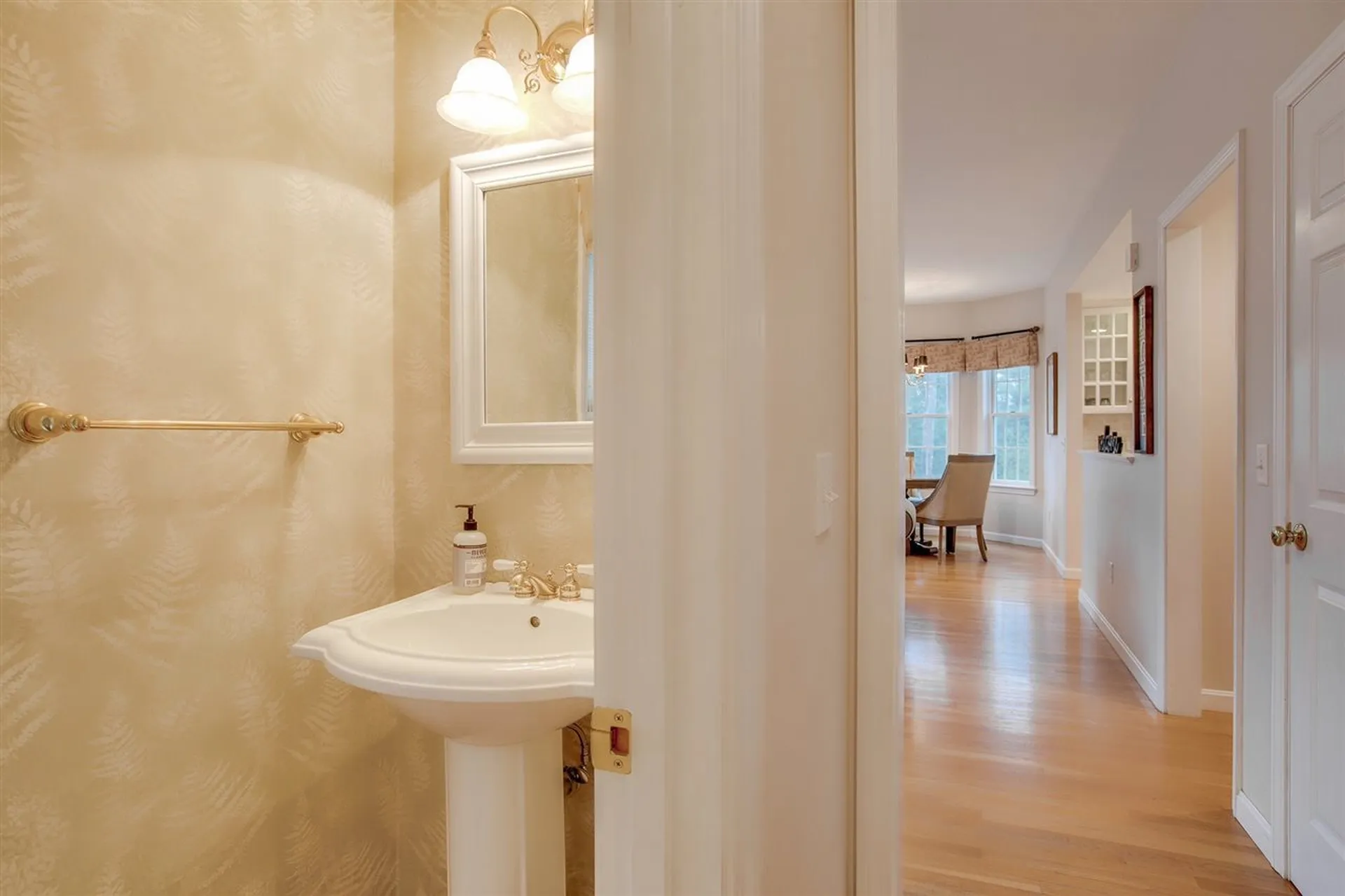 20 Deerwood Drive Wilmot NH 03287