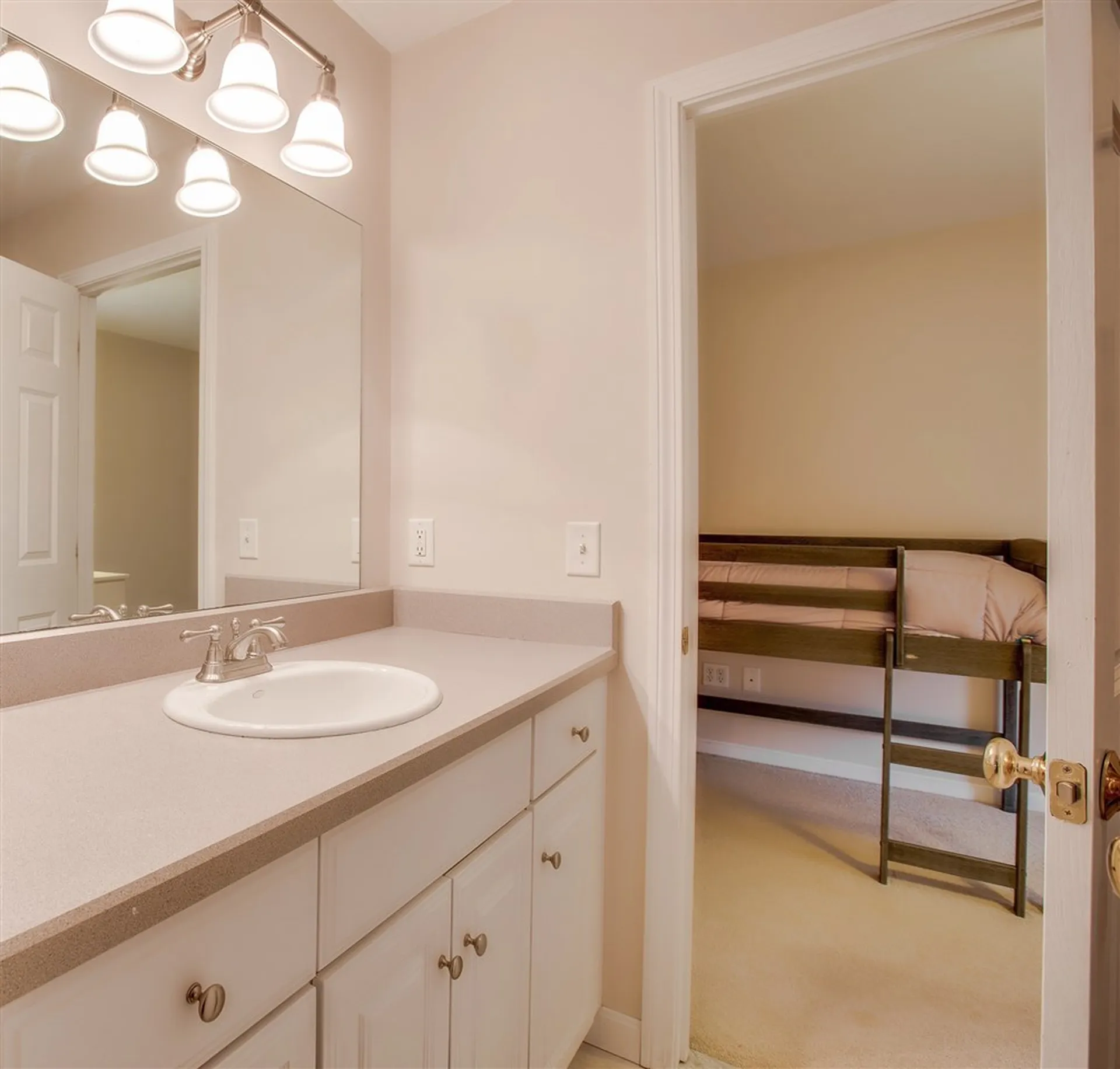 20 Deerwood Drive Wilmot NH 03287