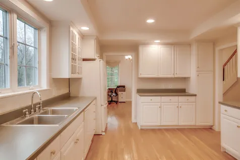 20 Deerwood Drive Wilmot NH 03287
