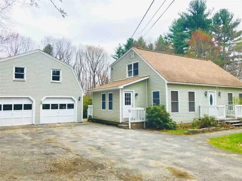 7 Cheney Drive Hudson NH 03051