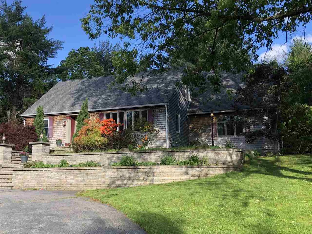 352 Kearsarge Way Portsmouth NH 03801
