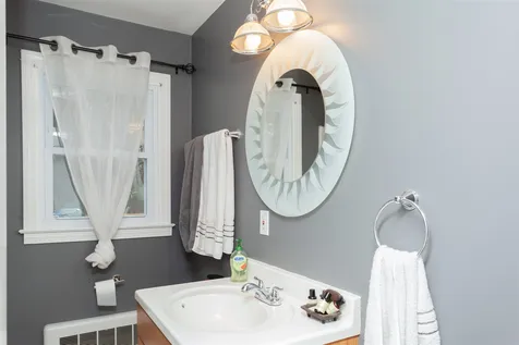 352 Kearsarge Way Portsmouth NH 03801