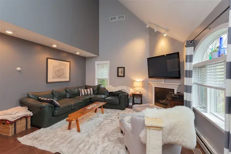 352 Kearsarge Way Portsmouth NH 03801