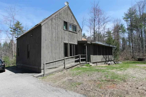 473 Scruton Pond Road Barrington NH 03825