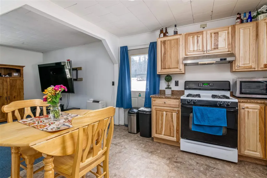 234 Prim Road Colchester VT 05446