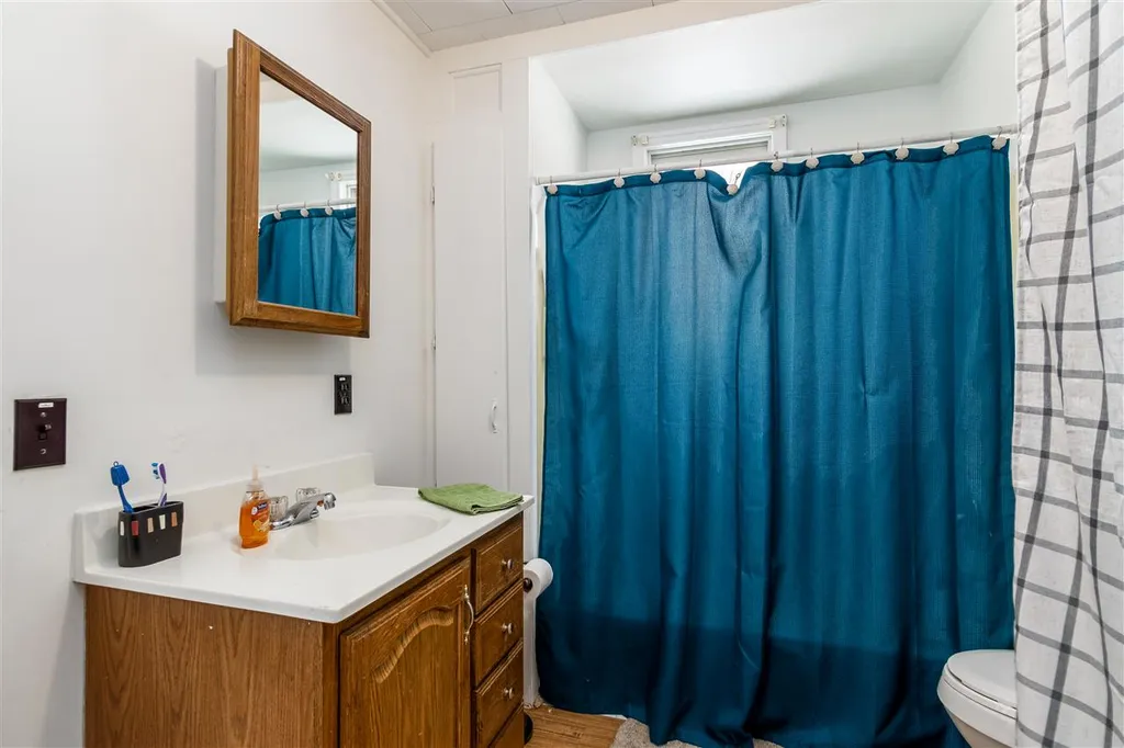 234 Prim Road Colchester VT 05446