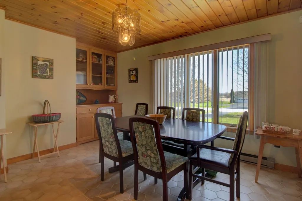 197 North Point Road Isle La Motte VT 05463