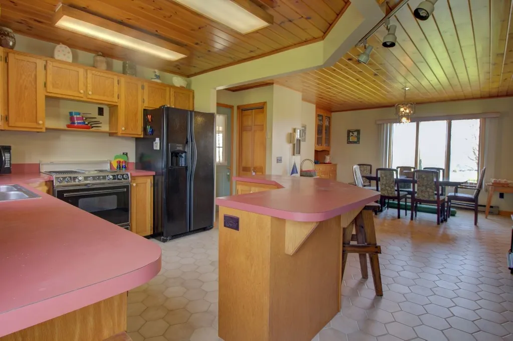 197 North Point Road Isle La Motte VT 05463