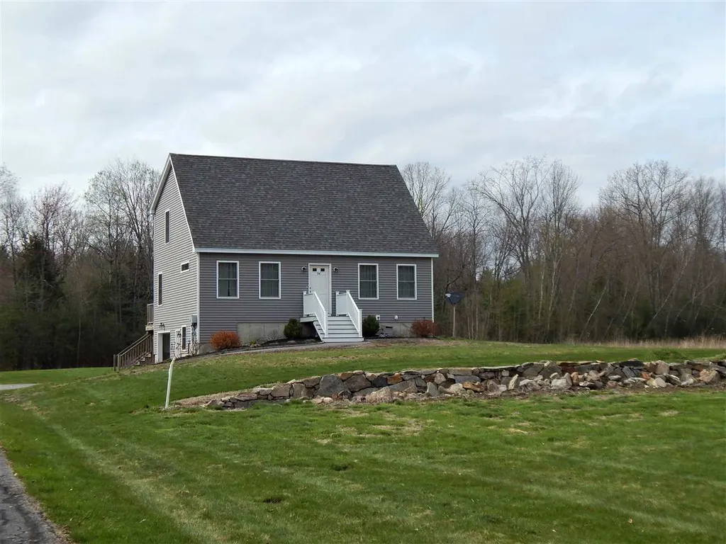 94 England Road Rochester NH 03867