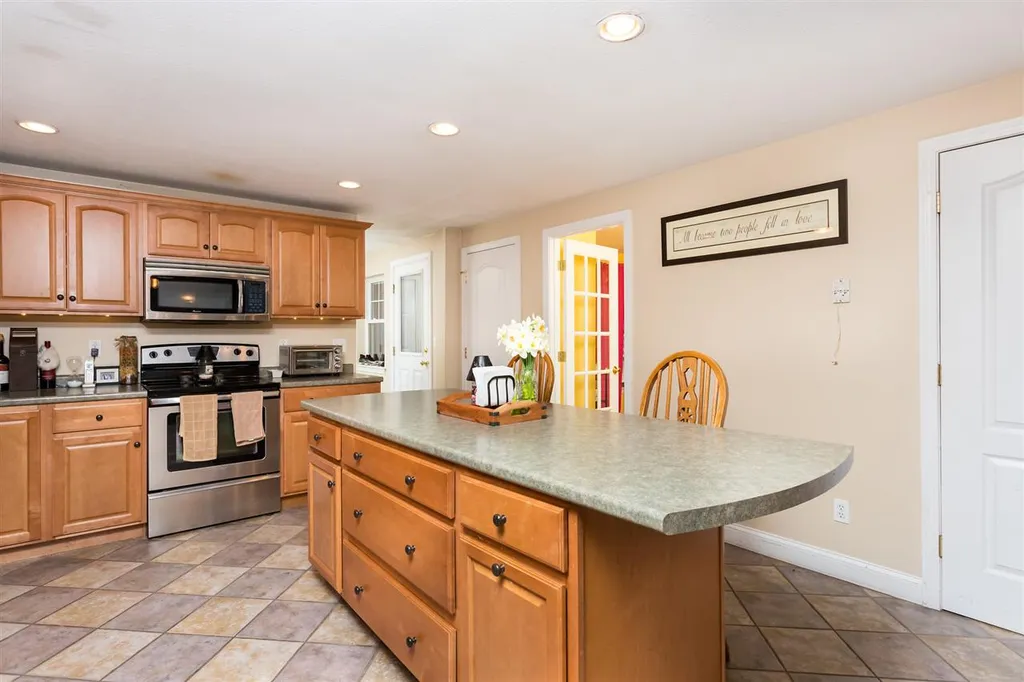 18 Great Works Drive Sanford ME 04073