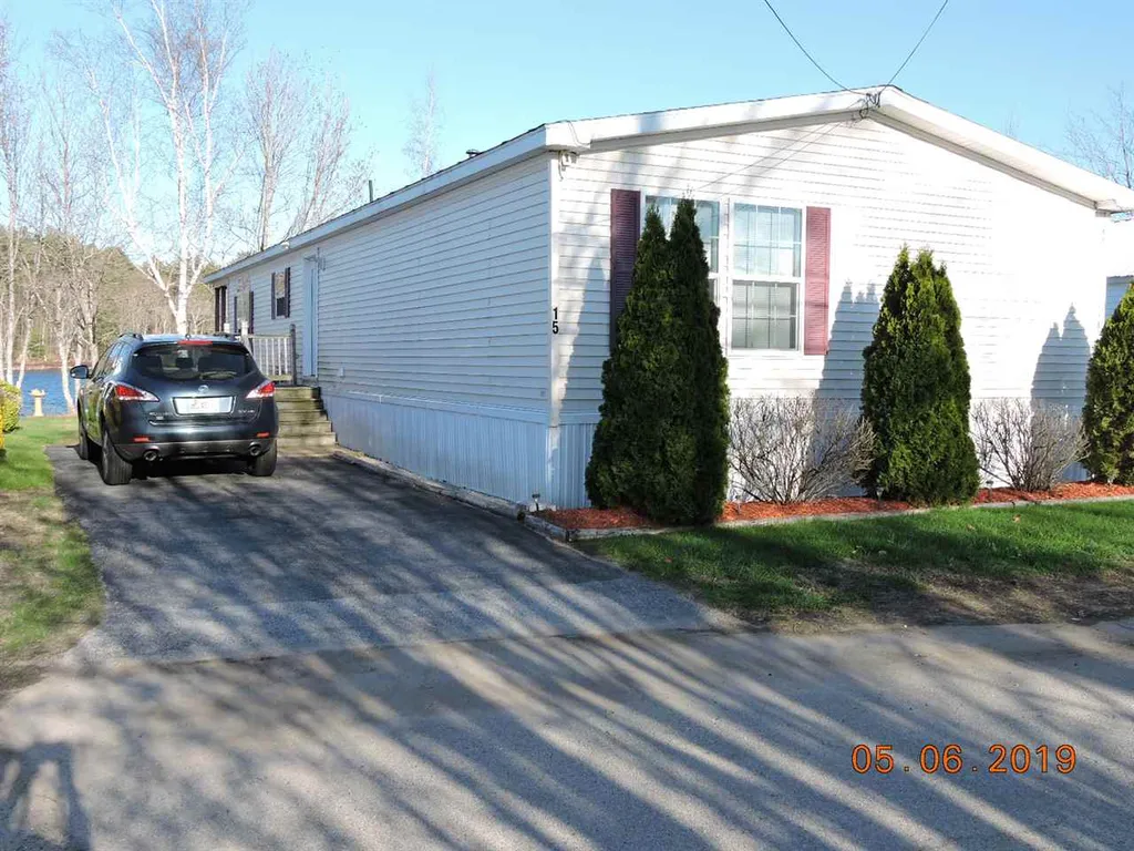 15 Esther Lane Northwood NH 03261