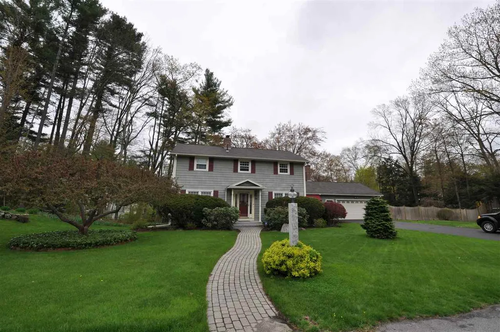 54 Dunbarton Drive Nashua NH 03063