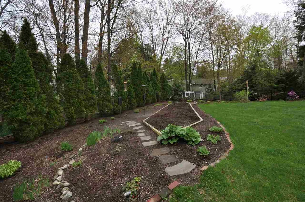 54 Dunbarton Drive Nashua NH 03063