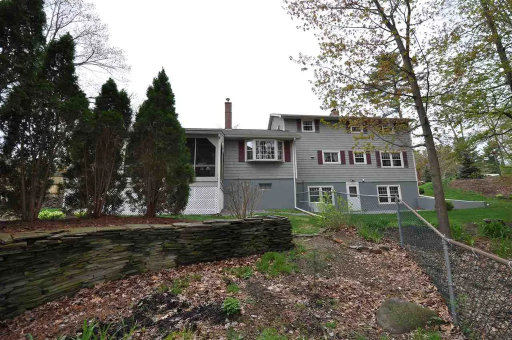 54 Dunbarton Drive Nashua NH 03063