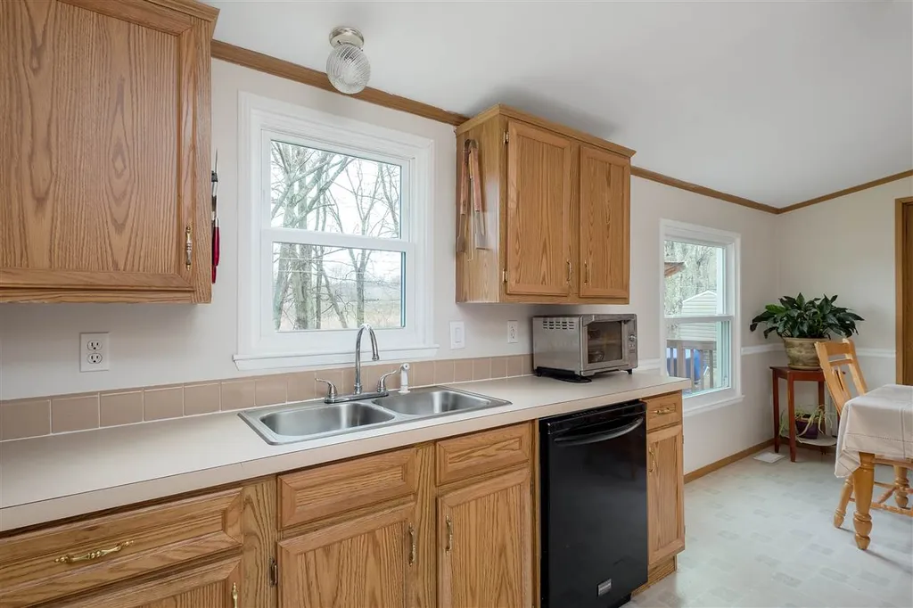 36 Hickory Hill Road Epping NH 03042