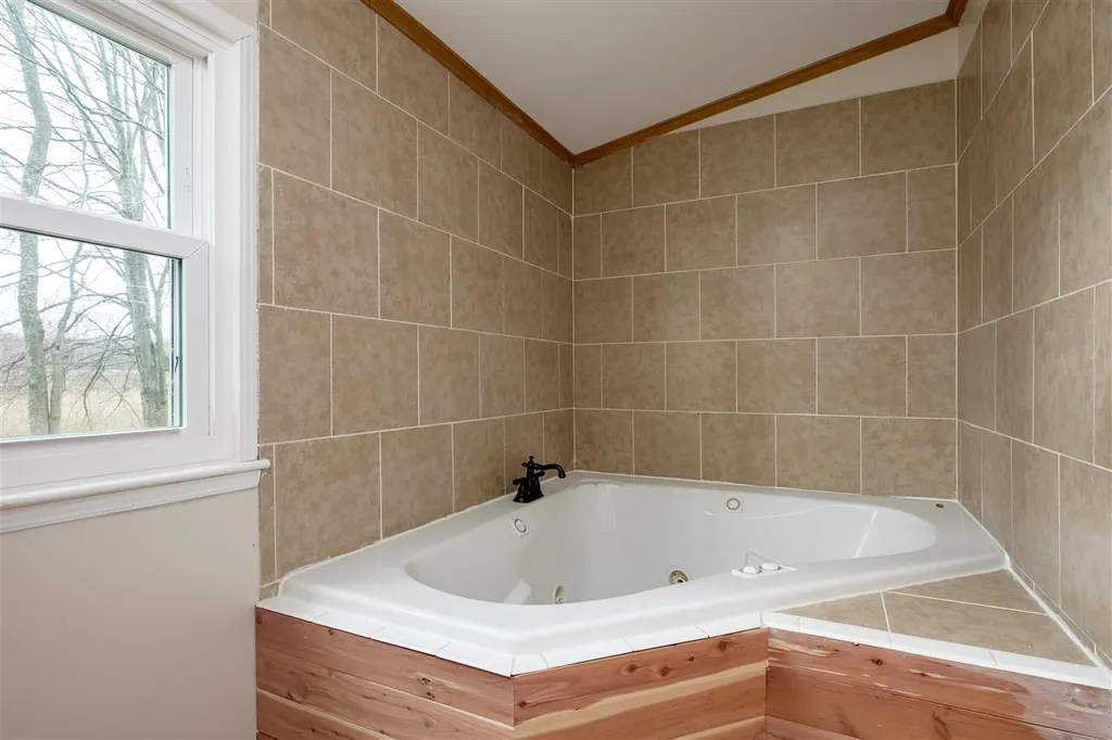 36 Hickory Hill Road Epping NH 03042