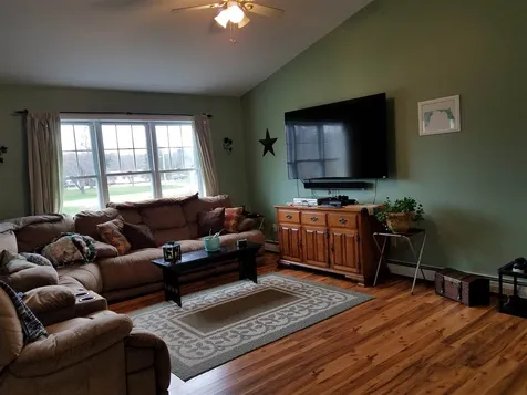 318 Breezy Hill Road St. Johnsbury VT 05819