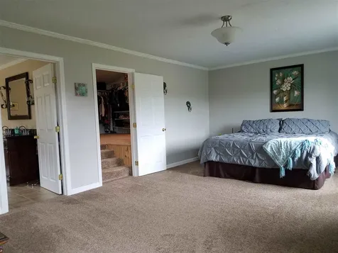 318 Breezy Hill Road St. Johnsbury VT 05819