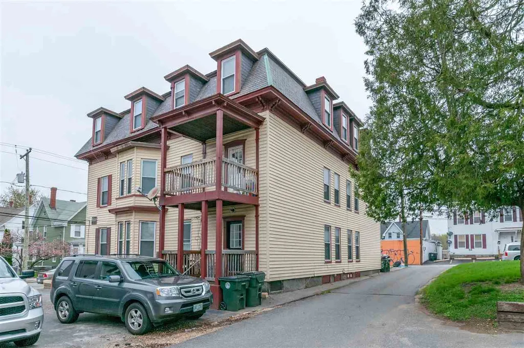 479 Maple Street Manchester NH 03104