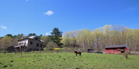 21 Meadow View Lane Hartland VT 05048
