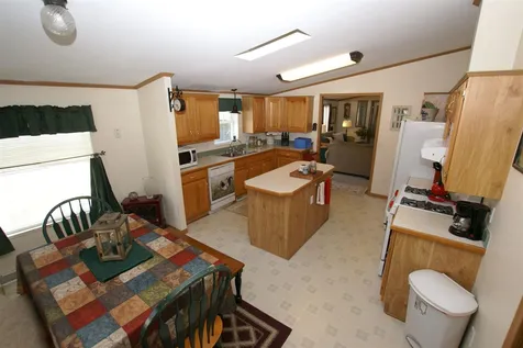 72 Sycamore Boulevard Farmington NH 03835