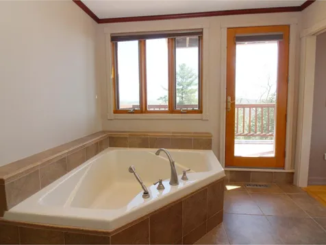 109 Cliff Road Colchester VT 05446