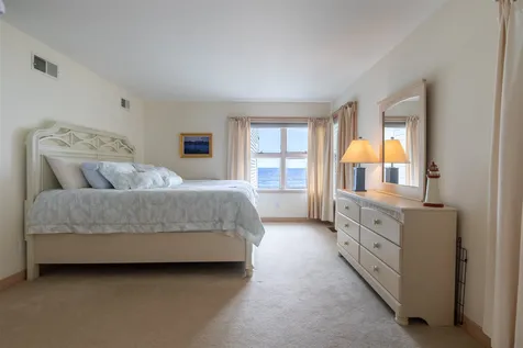 1044 Ocean Boulevard Hampton NH 03842