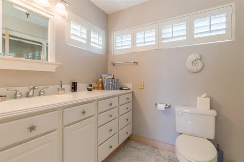 1044 Ocean Boulevard Hampton NH 03842