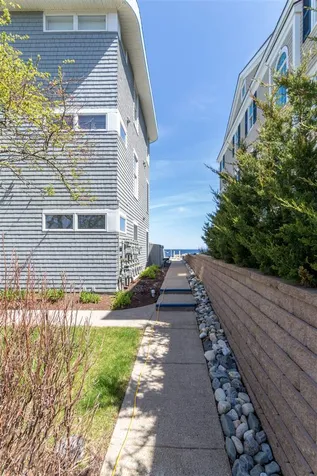 1044 Ocean Boulevard Hampton NH 03842
