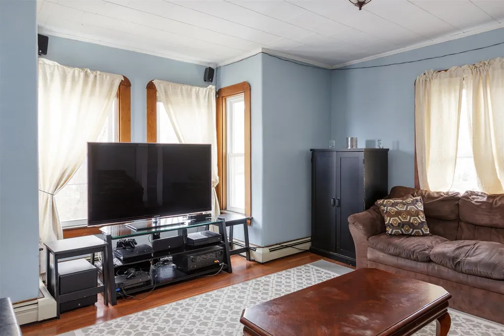 35 Charles Street Milton NH 03851-0000