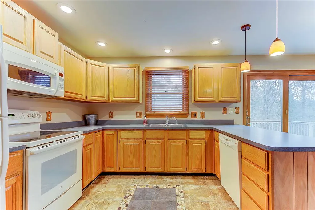 55 Whipple Brook Crossing Lisbon NH 03585