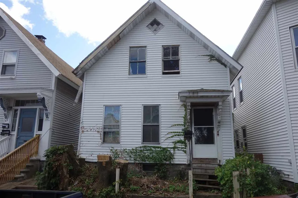 65 Laurel Street Manchester NH 03103