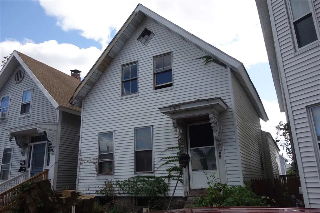 65 Laurel Street Manchester NH 03103