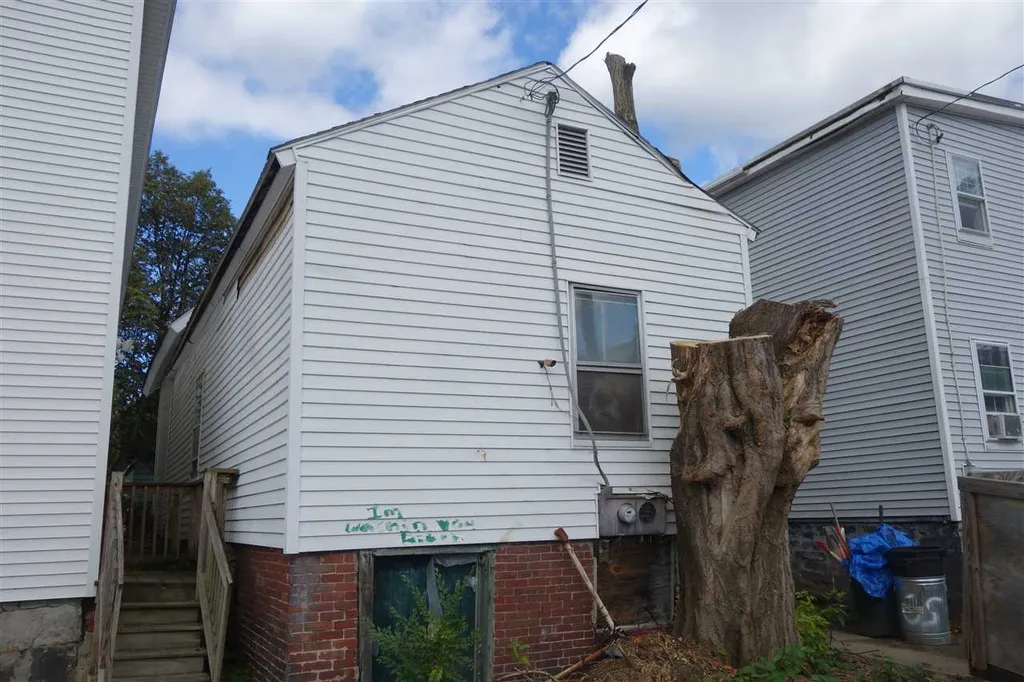 65 Laurel Street Manchester NH 03103